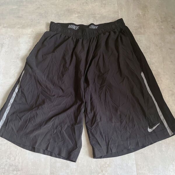 NIKE ハーフパンツ ショートパンツ ドライフィット スポーツ 黒 L