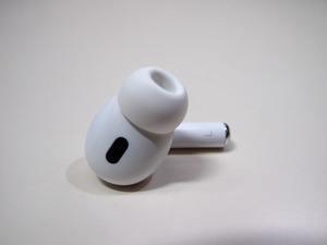 Apple純正 AirPods Pro 第2世代 エアーポッズ プロ MQD83J/A　 左 イヤホン 左耳のみ　A2699　[L]
