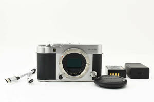 美品 Fujifilm X-A3 24.2 MP ミラーレスカメラボディ シルバー　フジフィルム 765