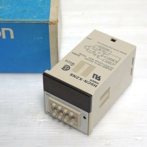 オムロン クォーツタイマ H5CN-XZNS AC100-240 未使用 デジタルタイマー タイムスイッチ OMRON ≡DT4411