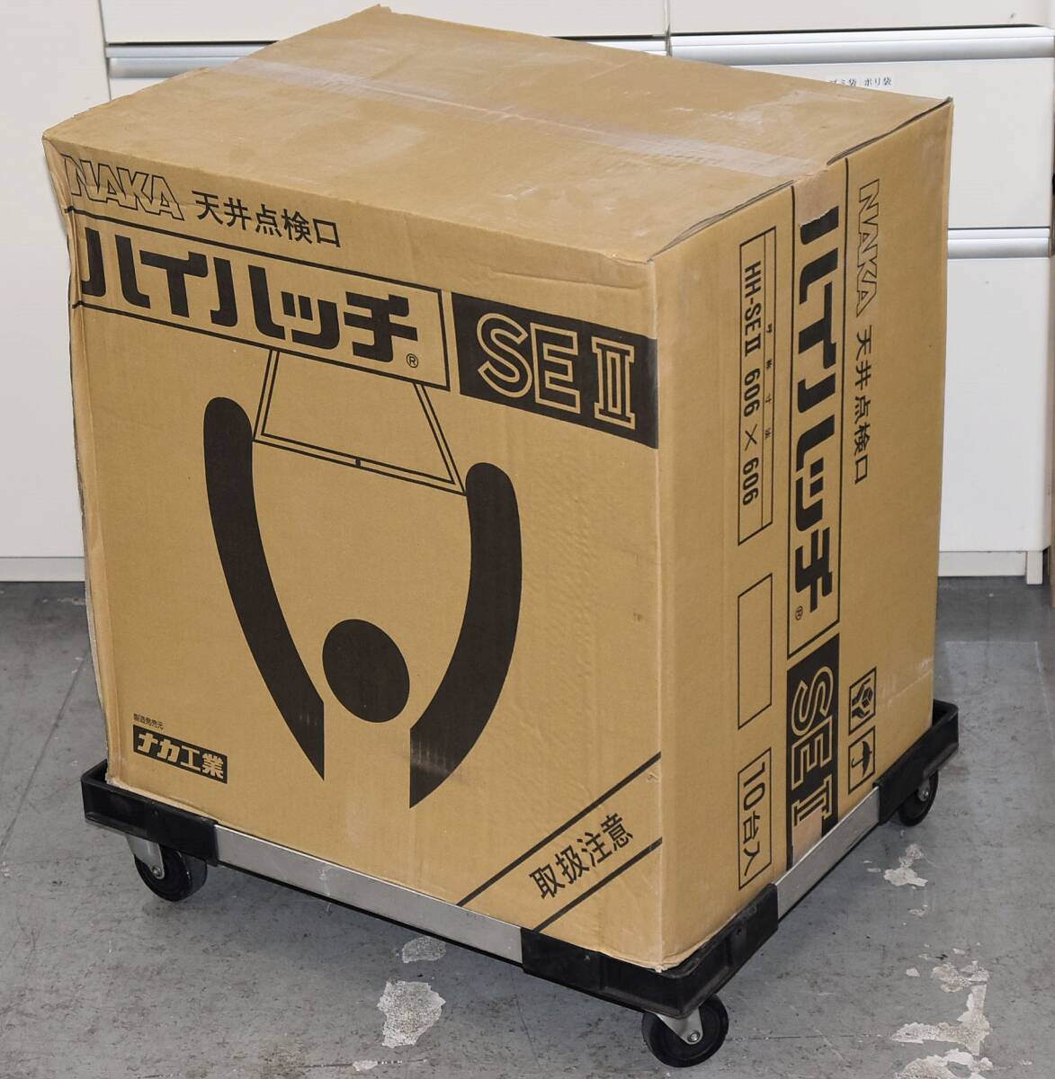 未使用/1BOX10個入】ナカ工業 ハイハッチSEⅡ 天井点検口 HH 未使用/1BOX10個入】ナカ工業 ハイハッチSEⅡ 天井点検口 HH
