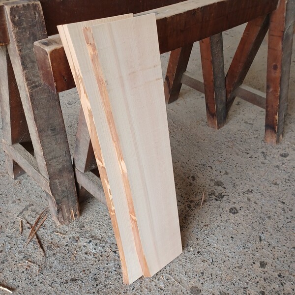 A-1753 国産ひのき 片耳付板 2枚セット テーブル 棚板 看板 一枚板 無垢材 桧 檜 DIY