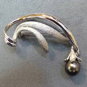 2Way!【単独でペンダント&ブローチ】天然【黒蝶パール】希少!消費税・送料込み・シルバー・新品・未使用・本物。