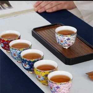 景徳鎮　高級な茶杯　中国茶器　湯呑み茶碗未使用新品 茶器 花紋 窯　２つ