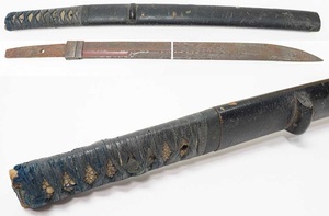 long sword correcting short sword ( cutting settled 14.5cm. law goods ) black lacquer paint scabbard short sword . sword fittings long sword . guard on sword small pattern .... sword 