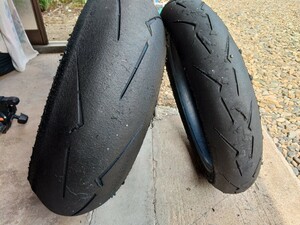  Pirelli Diablo super Corsa front and back set V4 120-70-17 200-55-17 4 hour use 