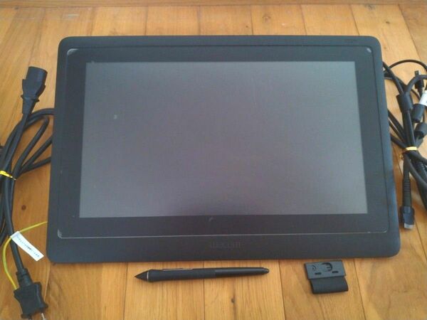 Wacom Cintiq16 dtk-1660 ワコム 液タブ