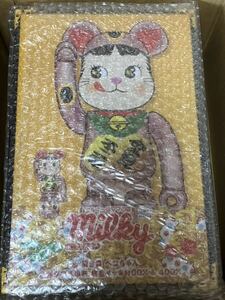 ★新品 未開封★ BE@RBRICK 招き猫 ペコちゃん 金運ダブル小判 桃金メッキ 100% & 400% 限定