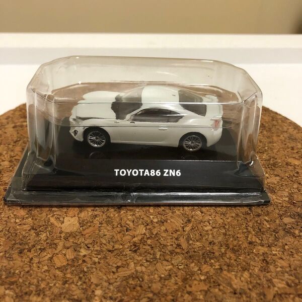 エフトイズ 86コレクション1/64 TOYOTA86 ZN6 サテンホワイト