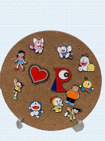 ドラえもんピンバッジ ピンズ