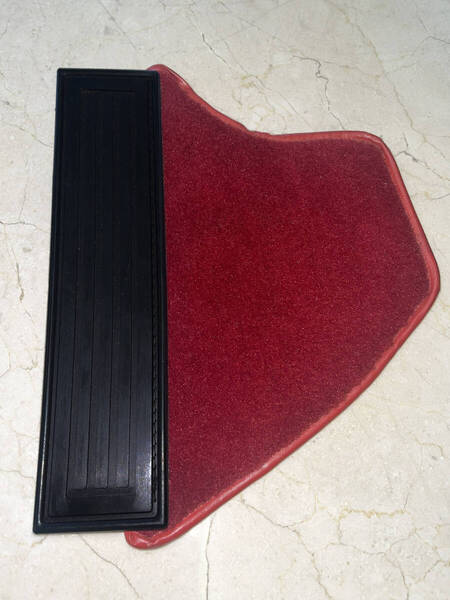 Ferrari 328 208ターボ GTS GTB 純正品 フットレスト 新品 フェラーリ