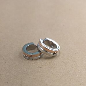 *新品ステンレスイヤーカフ両耳セットBE-A−06*