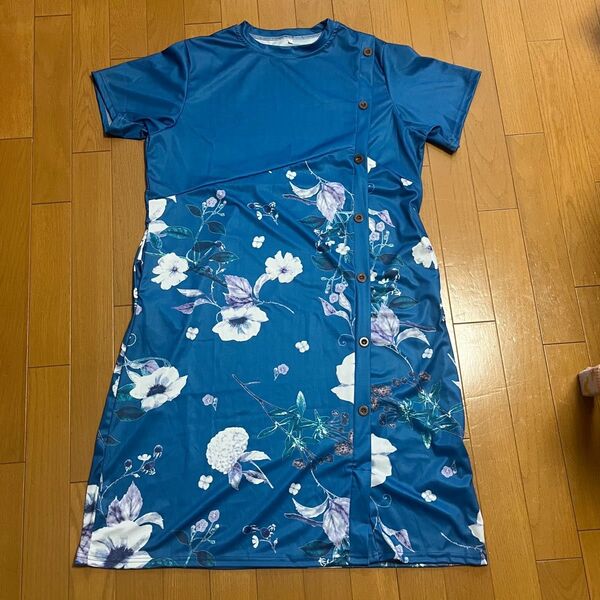 半袖ワンピース 花柄 青