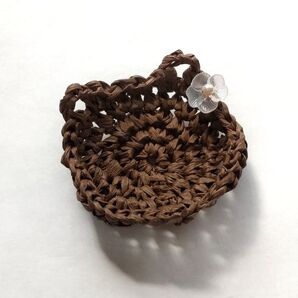猫 小物入れ ミニ カゴ 手作り 手編み ペーパーヤーン こげ茶 ブラウン