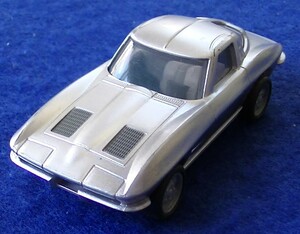 コルベットスティングレイ 1963型 ミニカー ★ プルバックタイプ