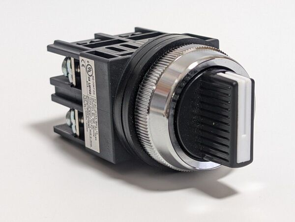 マルヤス電業 セレクタスイッチ φ30 2ノッチ つまみ形 手動復帰 2a2b接点(右=ON, 左=ON) A30SN222B