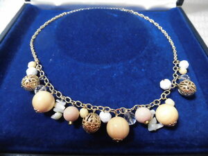  beautiful goods * INDIVI / Indivi / white beige shell, tree carving / nature . necklace 