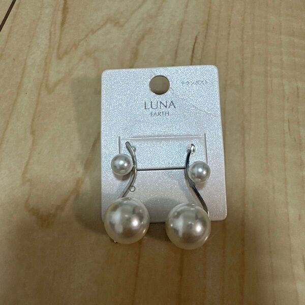 パールピアス アクセサリー