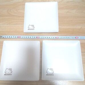 ◆非売品 ローソン限定 ハローキティフェア キティちゃん 猫 ノベルティ 四角いお皿 約18×18cm 食器 3枚セット◆