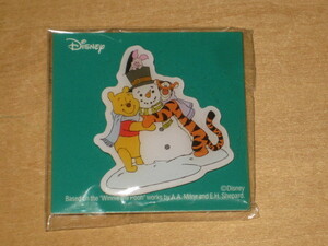  Disney [ Pooh Tiger Piglet snow ...( snowman?) ] pin bachi/ pin badge ornament lot privilege not for sale 