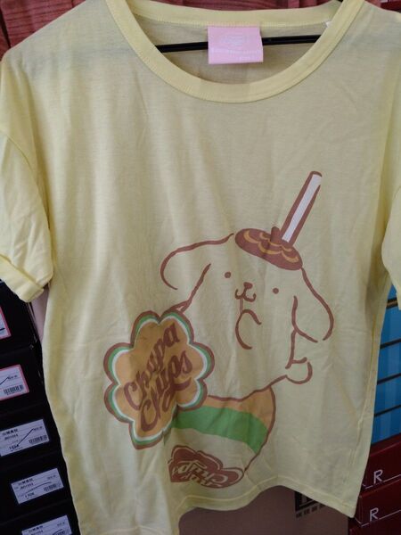 ポムポムプリン、チュッパチャプス柄Tシャツ