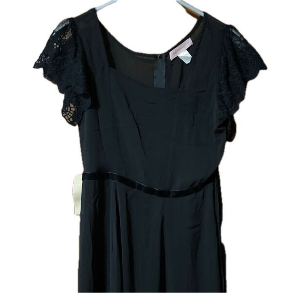 ピアノの発表会用の 【BLACK dress 】タグ付き未使用品