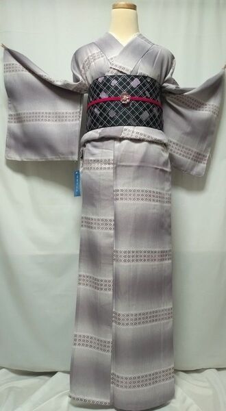 新品 洗える単衣小紋4点セット《抽象柄縞文様》