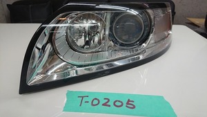 ボルボ　V50 左　キセノンヘッドライト　Volvo S40 / V50 2008 - 2012 Headlights Left Side Xenon　品番： 31299599　T0205