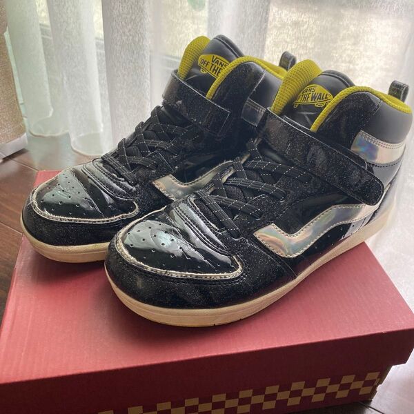 VANS ハイカット スニーカー