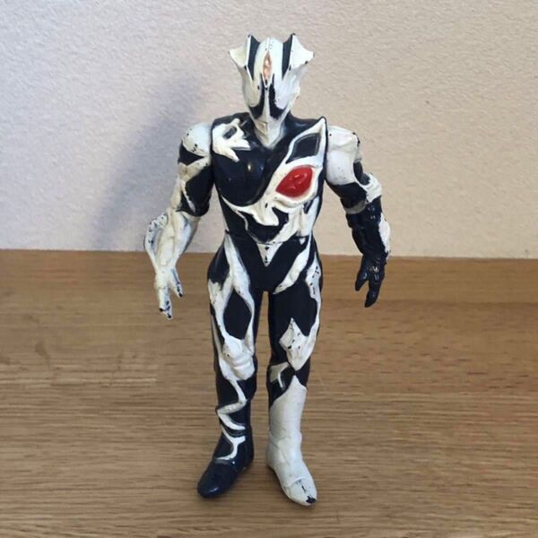 ウルトラ怪獣シリーズ 135 キリエロイド ウルトラマン ソフビ フィギュア