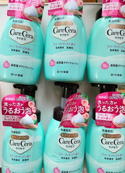 ケアセラ 泡の高保湿 ボディウォッシュ フルティ ロースの香り 450ml 6本セット 未使用品 残り2