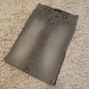 CHU X X X デニムスカートS