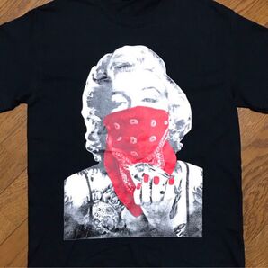 男女兼用 新品未使用 バンダナ ギャング マリリンモンローフォト Tシャツ(黒)