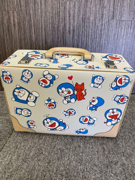 超レア品 ドラえもん アタッシュケース