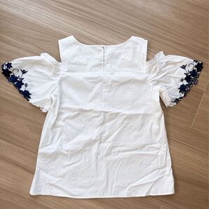〔一度のみ着用〕Mystrada ホワイト×ネイビー刺繍 オフショルダー36 万博