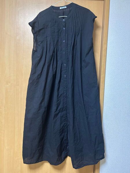中古☆OLIVE des OLIVE ワンピース ノースリーブ ゆったり 涼しげ ブラックカラー☆