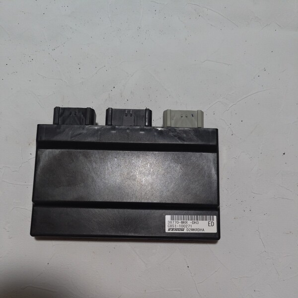4.CBR1000RR-R SP 38770-MKR-DH3 レギュレター イグナイター CDI ECU PGM-DCTユニット レクチファイア 実働取外し 純正 中古