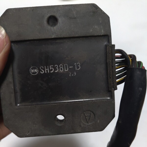 CB1300SF SH538D-13 2.9 レギュレター イグナイター CDI ECU PGM-DCTユニット レクチファイア 実働取外し 純正 中古