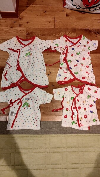 ロンパース 肌着 50〜80センチ ベビー 赤ちゃん 洗いがえ ハローキティー&はらぺこあおむしコラボ 4点セット