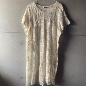 odds*on*complex シアー 刺繍 半袖 ワンピース