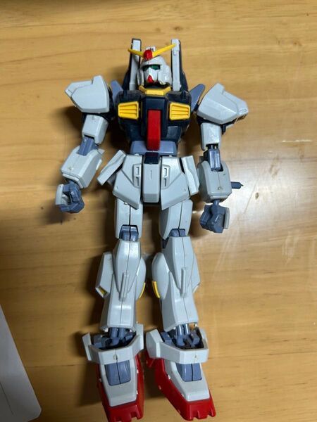 ガンプラ ジャンク品 武器なし ガンダム パーツ不足あるかもしれないです。