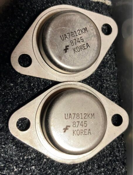 フィアチャイルド製 3端子レギュレータ UA7812KM 2個セット