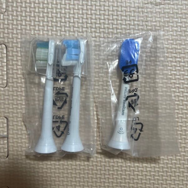 【国内正規品】フィリップス ソニッケアー替えブラシ 2本+舌磨きブラシヘッド1本