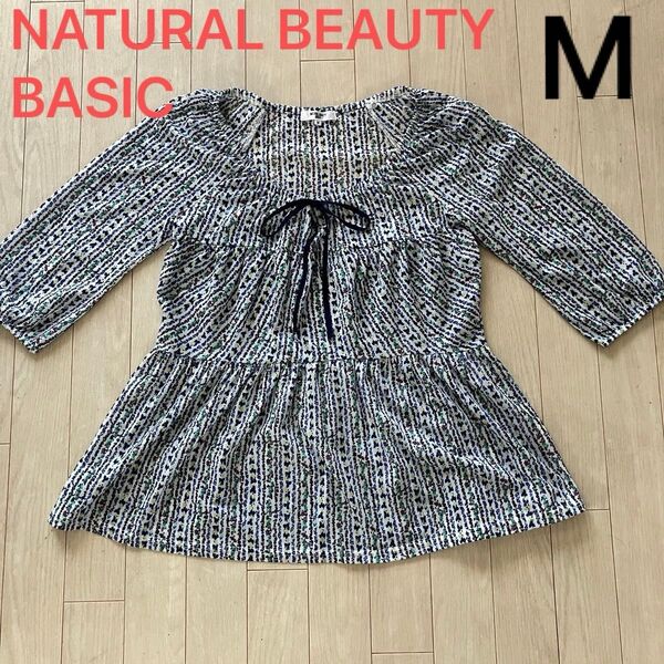 NATURAL BEAUTY BASIC 五分袖チュニックカットソー レディースM 小花柄トップス