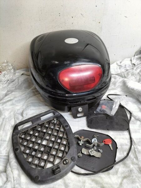 GIVI E16 SMILE モノロックケース リアボックス トップケース