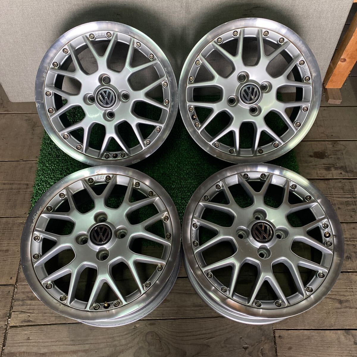 フォルクスワーゲン純正ホイール付スタッドレスタイヤ４本セット 売買されたオークション情報 落札价格 【au payマーケット】の商品情報をアーカイブ公開
