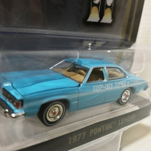 GreenLightグリーンライト/'77 Pontiacポンティアック Lemansルマン 1/64