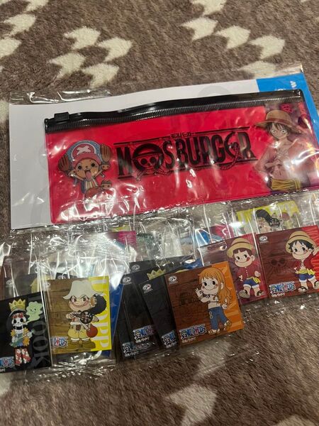 ワンピースオリジナルシール24枚+スライダーケース