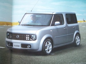  Nissan Cube CUBE Z11 2002 год 10 месяц 32 страница таблица цен опция каталог запчастей CD-ROM имеется 