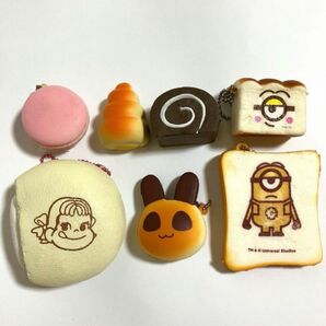 パン系 スクイーズ キーホルダー おもちゃ ストレス発散グッズ ミニオンズ ペコちゃん 女児向け